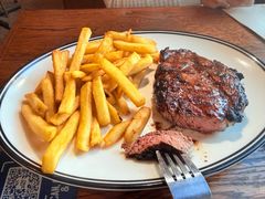 -Ribs & Burgers The Rocks