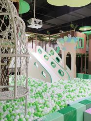 -绿野星空儿童乐园