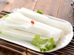 宽粉-大锅大灶柴火鸡鱼