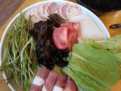 -民食香·腊排骨野生菌美食(木府店)