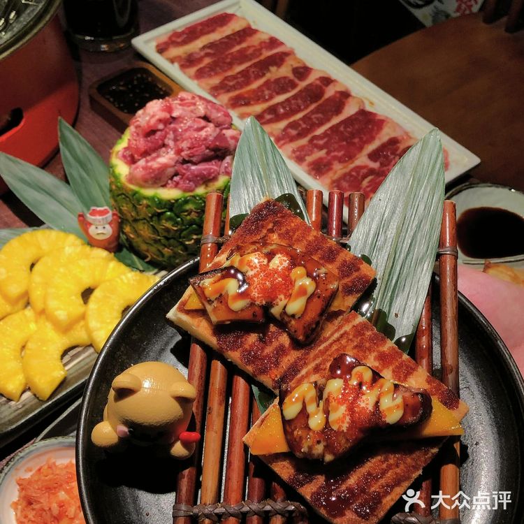 相见恨晚的一顿… 🥹超有氛围还很好吃的烤肉串烧店!