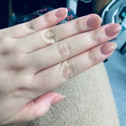 -Pink You美甲洗眉纹绣定制中心
