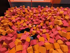 -极限PLAY运动娱乐新世界·团建派对潮玩休闲馆·室内蹦极高空游乐园