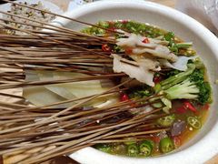 藤椒味钵钵鸡-嘉州叶婆婆钵钵鸡(建设路店)