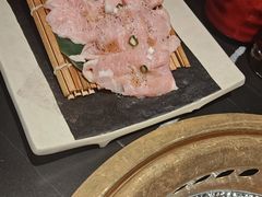 -山川小町·极番烧肉(新地假日广场店)