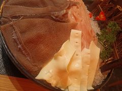 -晓宇重庆火锅(西安荟聚店)