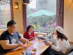 -小草屋轰趴馆别墅派对新场团建家庭聚会