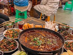 -鸿顺老铁锅美蛙鱼府(解放碑店)