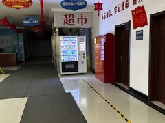 -凌海服务区-停车场