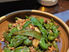 辣椒炒肉-渔悦潇湘·酸菜煮鱼(岳麓山店)