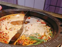 -宽板凳老灶火锅(南礼士路店)