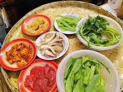 -文立新·秤盘麻辣烫(天通苑店)