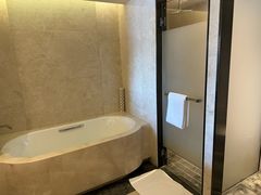 -舟山希尔顿酒店