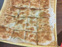 -乡土黄·鲜牛肉火锅·小龙虾(兴业街店)