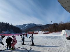 -亚布力新体委滑雪场