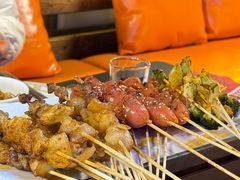 -威记烧嘢·南宁烧烤·超级生牛(绿地店)