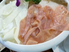 镇店三宝-重庆圣渝老火锅(掌起镇横街店)