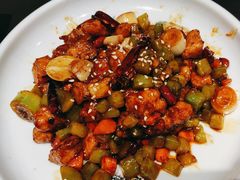 -川流不息·地道川菜·小龙虾(松东路店)