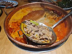 -洱火云南酸菜牛肉火锅(石景山当代商城店)