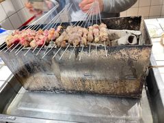 -喜悦小串丹东小黄牛海鲜烧烤大排档(民主广场店)