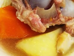 -河畔春天时尚餐厅