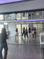 -泫舞舞蹈工作室