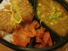 -全家便利店(桂平路店)