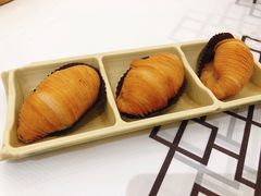 榴莲千丝酥-稻香酒家·34年老字号·港式粤菜(汉街店)