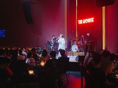 -TZ House音乐现场(来福士中心店)