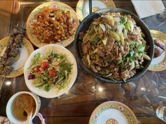 烤杜泊羊后腿-烤肉季饭庄