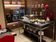 -天津京基皇冠假日酒店
