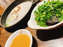 -左庭右院鲜牛肉火锅(浦江欢乐颂店)