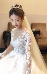 -莫小姐婚纱