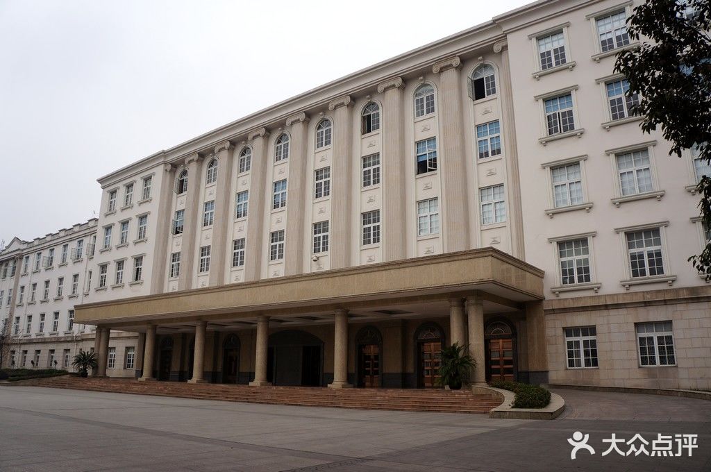 电子科技大学(沙河校区-教学楼-校园-教学楼图片-成都学习培训-大众