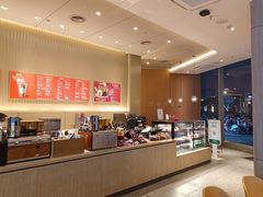 -星巴克臻选(盐城金鹰聚龙湖店)