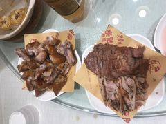 -六泰居·尔滨地标·东北菜(泰山路店)