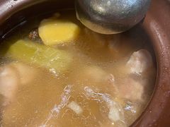 猪手黄豆煨汤-民间瓦缸煨汤館(嵩山路店)