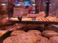 -巴黎贝甜(大宁国际商业广场店)