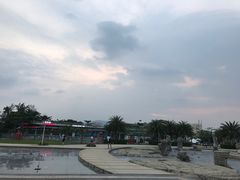 -亚龙湾中心广场