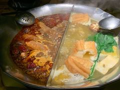 红颜花胶鸡锅-湊湊火锅·茶憩(杭州湖滨银泰in77店)