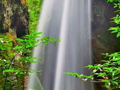 -龙水峡地缝景区