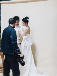 -黑马婚纱摄影