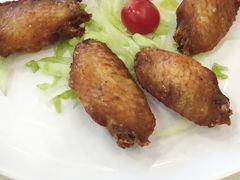 炸鸡中翼-香港新发烧腊茶餐厅(万象店)