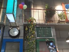 门面-超越炭火牛蛙火锅鸡(河东店)