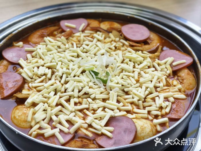 三清洞摩西韩式年糕火锅(威高广场店)图片