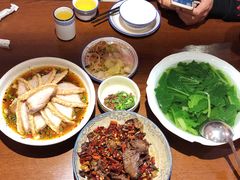 -宣威山野人家·云南菜·菌火锅(金碧店)