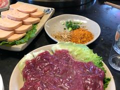 -茅草房·河畔园林火锅