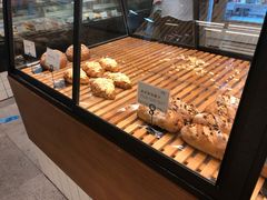 -Dough&Joe团憩(瑞虹天地月亮湾店)