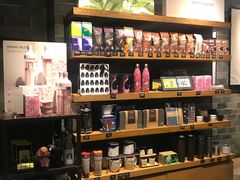 零售区-星巴克(广州动漫星城东区店)