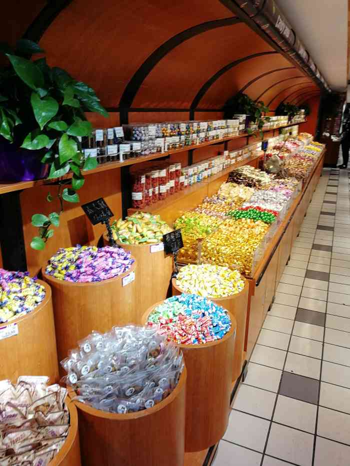 满客隆(新疆大街店)-"满客隆超市里的蔬菜水果新鲜,价格实惠,天.